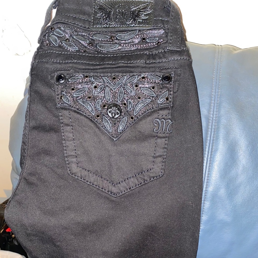 Miss Me Jeans, size 28....NEVER WORN